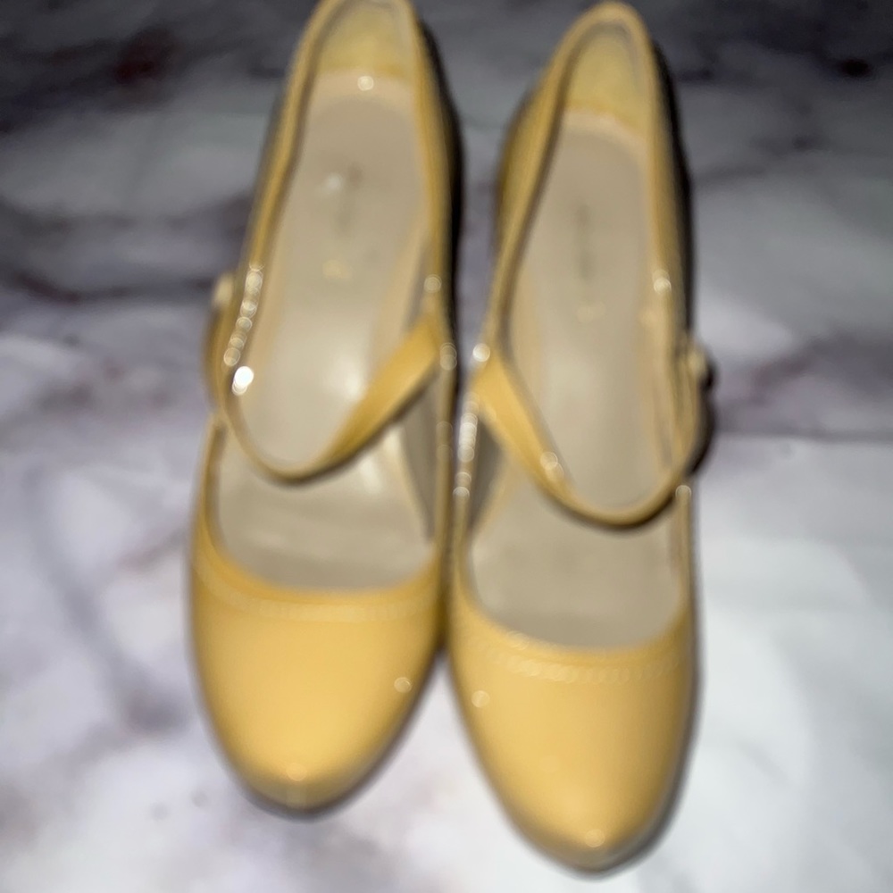 Andrea woman’s patent Mary Jane styled leather heels